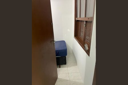 Casa à venda com 171m², 9 quartos e sem vaga