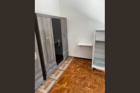Casa à venda com 171m², 9 quartos e sem vaga