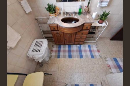 Casa de condomínio à venda com 450m², 4 quartos e 4 vagas