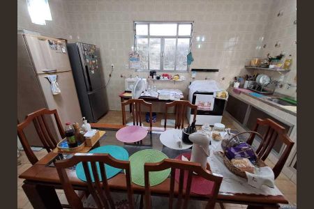 Casa de condomínio à venda com 450m², 4 quartos e 4 vagas