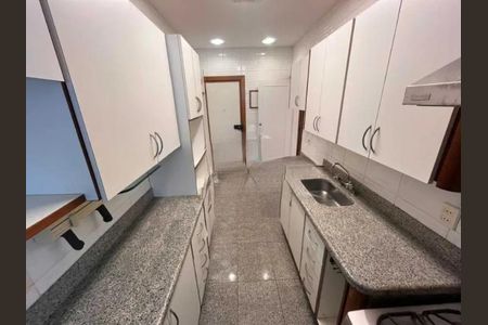 Apartamento à venda com 121m², 3 quartos e 1 vaga