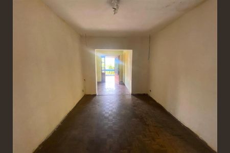 Casa à venda com 3 quartos, 100m² em Parque dos Bancarios, São Paulo