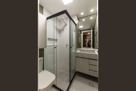 Banheiro de apartamento à venda com 1 quarto, 48m² em Vila Buarque, São Paulo
