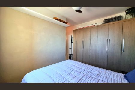 Apartamento à venda com 63m², 2 quartos e 2 vagas Apartamento à venda com 63m², 2 quartos e 2 vagasQuarto