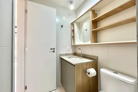 Banheiro de kitnet/studio para alugar com 1 quarto, 25m² em Vila Clementino, São Paulo