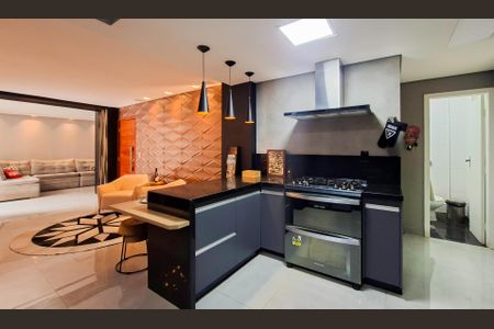 Apartamento para alugar com 220m², 3 quartos e 2 vagasCozinha