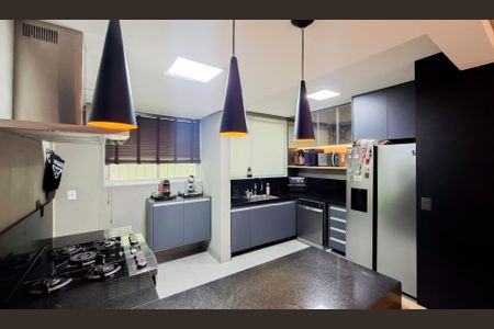Apartamento para alugar com 220m², 3 quartos e 2 vagasCozinha