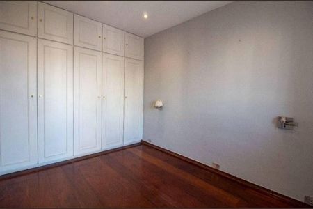 Apartamento à venda com 3 quartos, 124m² em Vila Uberabinha, São Paulo