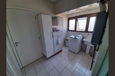 Apartamento à venda com 147m², 3 quartos e 3 vagas