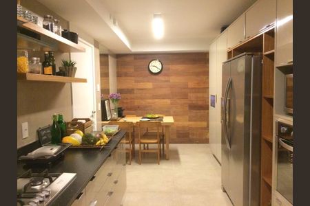 Apartamento à venda com 3 quartos, 209m² em Santo Amaro, São Paulo