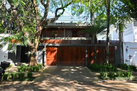 Fachada de casa à venda com 3 quartos, 443m² em Cidade Jardim, São Paulo