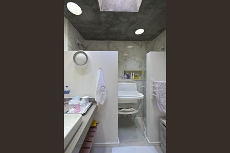 Banheiro Suíte 2 de casa à venda com 3 quartos, 443m² em Cidade Jardim, São Paulo