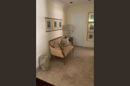 Apartamento para alugar com 3 quartos, 281m² em Cerqueira César, São Paulo
