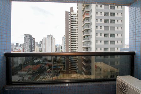 Apartamento à venda com 84m², 2 quartos e 2 vagasVaranda do Quarto 2
