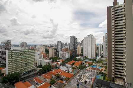 Apartamento à venda com 84m², 2 quartos e 2 vagasVista da Varanda do Quarto 2