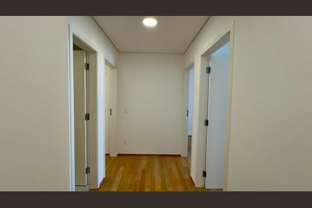 Apartamento à venda com 134m², 3 quartos e 2 vagasCorredor