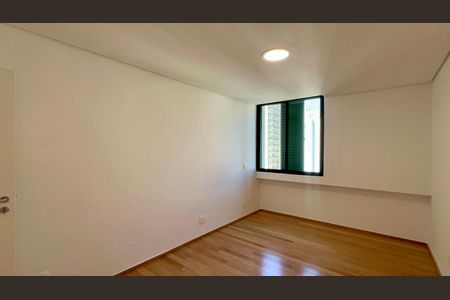 Apartamento à venda com 134m², 3 quartos e 2 vagasQuarto