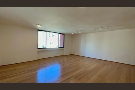 Apartamento à venda com 134m², 3 quartos e 2 vagasSala