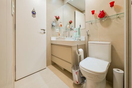 Apartamento à venda com 91m², 2 quartos e 1 vagaBanheiro Social