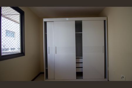 Apartamento à venda com 95m², 3 quartos e 2 vagas Apartamento à venda com 95m², 3 quartos e 2 vagasQuarto 2