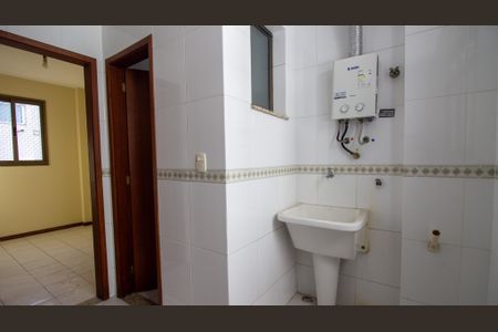 Apartamento à venda com 95m², 3 quartos e 2 vagas Apartamento à venda com 95m², 3 quartos e 2 vagasCozinha e Área de Serviço