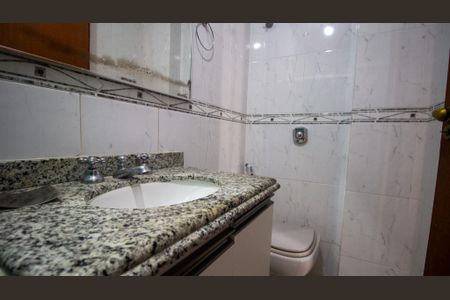 Apartamento à venda com 95m², 3 quartos e 2 vagas Apartamento à venda com 95m², 3 quartos e 2 vagasBanheiro Social