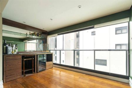 Apartamento à venda com 3 quartos, 203m² em Vila Progredior, São Paulo