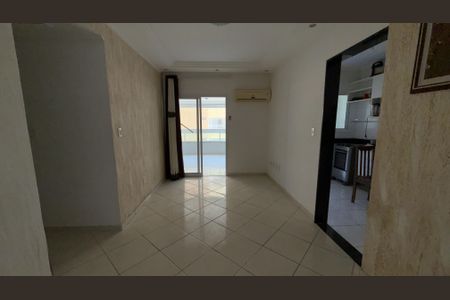 Sala de apartamento para alugar com 3 quartos, 70m² em Vila Tupi, Praia Grande