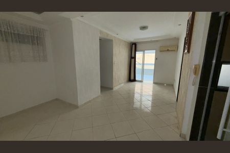 Sala de apartamento para alugar com 3 quartos, 70m² em Vila Tupi, Praia Grande