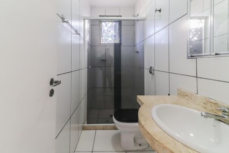 Banheiro de apartamento à venda com 2 quartos, 76m² em Rio Pequeno, São Paulo