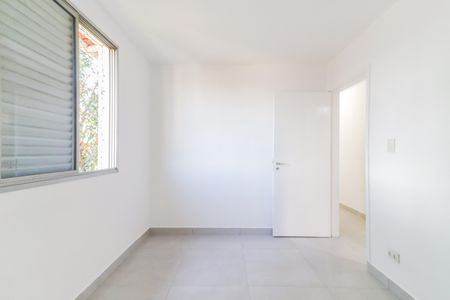 Apartamento à venda com 76m², 2 quartos e 1 vagaQuarto 2