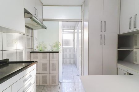 Apartamento à venda com 76m², 2 quartos e 1 vagaCozinha e Área de Serviço