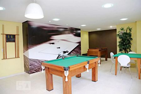 Apartamento para alugar com 60m², 2 quartos e sem vagaÁrea comum