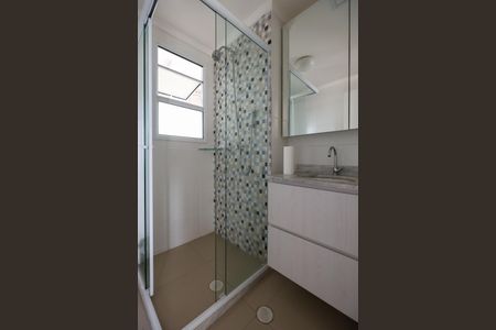 Apartamento para alugar com 60m², 2 quartos e sem vagaBanheiro