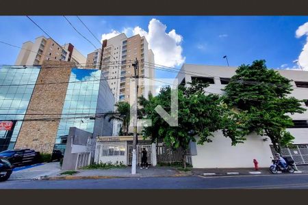 Apartamento para alugar com 60m², 2 quartos e sem vagaFachada