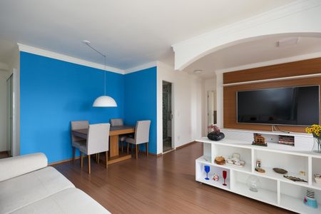 Sala de apartamento para alugar com 2 quartos, 60m² em Jardim Bom Tempo, Taboão da Serra