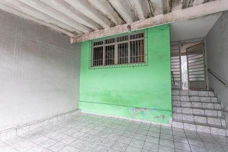Casa à venda com 118m², 2 quartos e 2 vagas Casa à venda com 118m², 2 quartos e 2 vagasGaragem