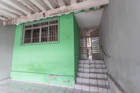 Casa à venda com 118m², 2 quartos e 2 vagas Casa à venda com 118m², 2 quartos e 2 vagasEntrada