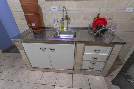 Casa à venda com 118m², 2 quartos e 2 vagas Casa à venda com 118m², 2 quartos e 2 vagasCozinha