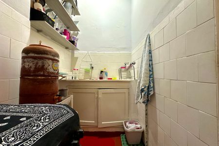 Apartamento à venda com 47m², 1 quarto e sem vaga Apartamento à venda com 47m², 1 quarto e sem vagaCozinha e Área de Serviço