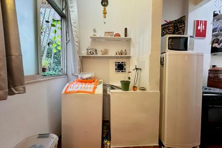 Apartamento à venda com 47m², 1 quarto e sem vaga Apartamento à venda com 47m², 1 quarto e sem vagaCozinha e Área de Serviço