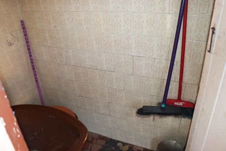 Casa para alugar com 180m², 4 quartos e 3 vagasBanheiro de Serviço