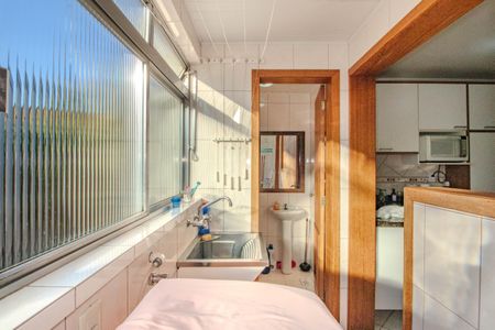 Apartamento à venda com 90m², 3 quartos e 1 vaga Apartamento à venda com 90m², 3 quartos e 1 vagaCozinha e Área de Serviço