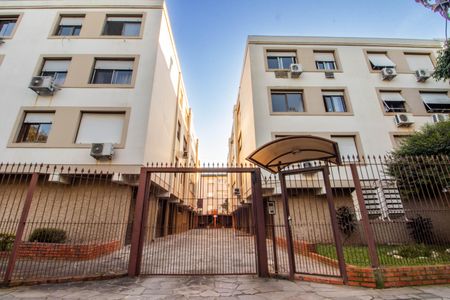 Apartamento à venda com 90m², 3 quartos e 1 vaga Apartamento à venda com 90m², 3 quartos e 1 vagaFachada