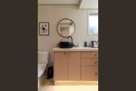 Apartamento à venda com 142m², 2 quartos e 2 vagas Apartamento à venda com 142m², 2 quartos e 2 vagasSuíte - Banheiro