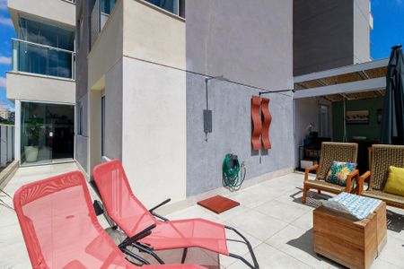 Apartamento à venda com 142m², 2 quartos e 2 vagas Apartamento à venda com 142m², 2 quartos e 2 vagasGarden