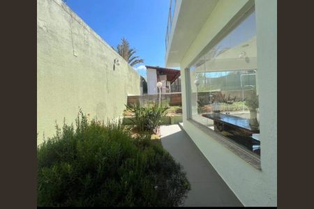 Casa à venda com 361m², 4 quartos e 4 vagas