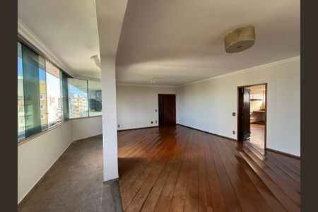 Apartamento à venda com 4 quartos, 420m² em Grajaú, Belo Horizonte