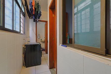 Apartamento à venda com 130m², 3 quartos e 2 vagasÁrea de Serviço