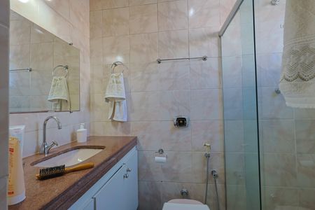 Apartamento à venda com 130m², 3 quartos e 2 vagasBanheiro da Suíte